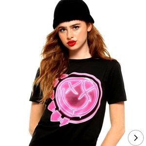 Neon vintage Blink 182 tee - Hot Topic